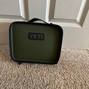 Yeti soft cooler lunch box with yeti ice pack medium